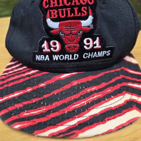 Vintage Chicago Bulls NBA World Champions 1991 Snapback Hat - Picture 9 of 9